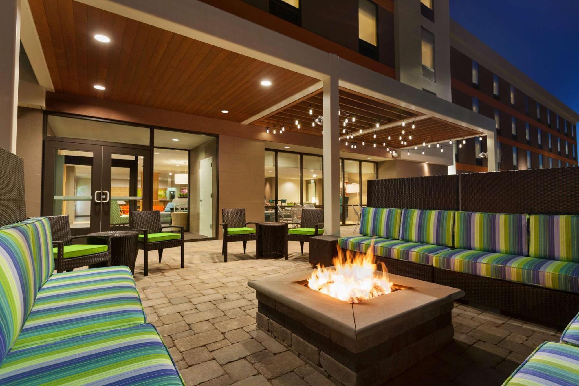 Hotel Home2 By Hilton Champaign/urbana
